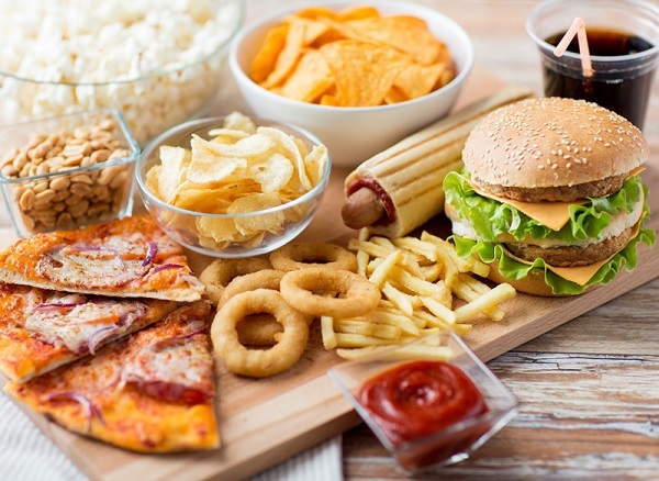 giảm cân tại nhà bằng cách giảm tiêu thụ đồ ăn chế biến sẵn