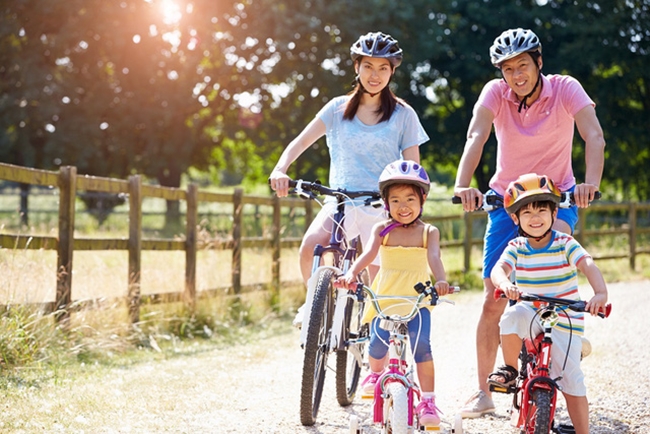 Đạp xe là bài tập thể dục giảm cân được nhiều người ưa chuộng