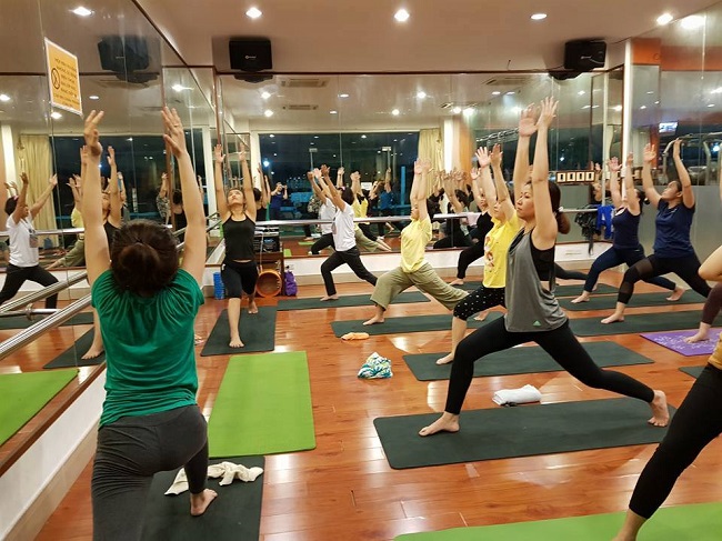 yoga bình thạnh - AHA Gym club