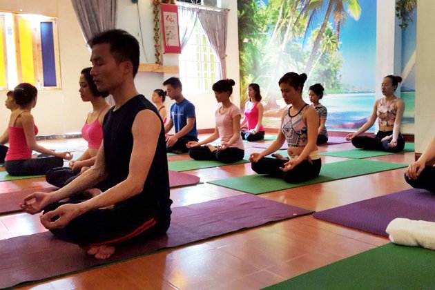 Yoga Bay TPHCM Hương Tre Club