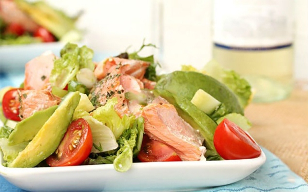 Salad cá hồi giúp giảm cân nhanh chóng