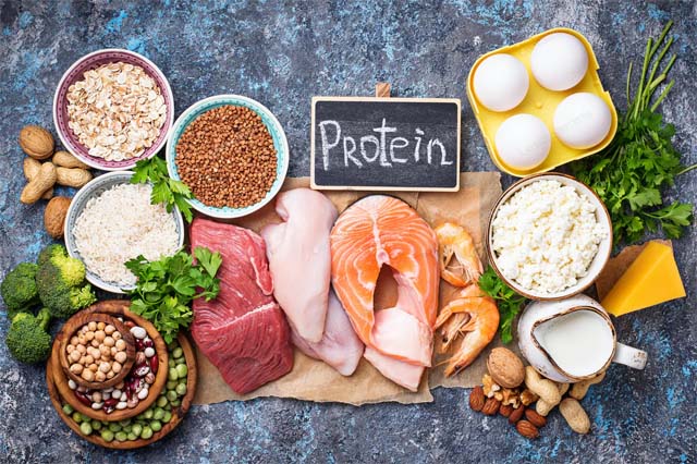 Bổ sung các loại thực phẩm giàu protein là một trong các cách giảm mỡ toàn thân hiệu quả