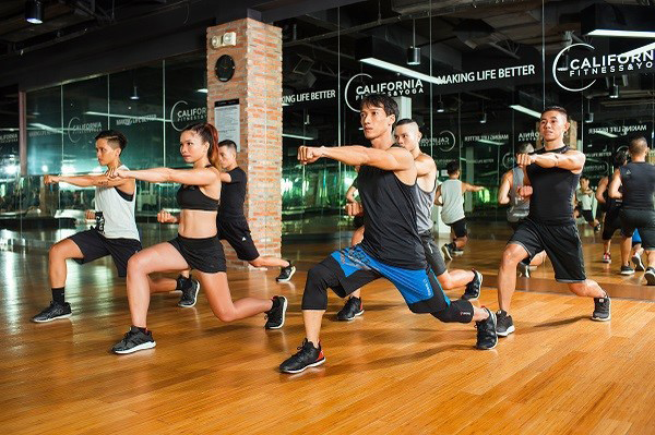 Tập thể dục, rèn luyện cơ thể thường xuyên giúp kiểm soát quá trình giảm cân hiệu quả