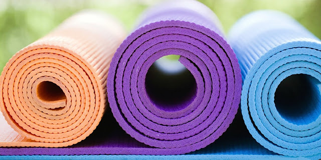 Thảm yoga PVC là sản phẩm thường thấy trên thị trường 