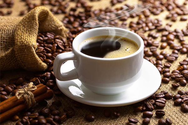 Cà phê đen nguyên chất cung cấp cho cơ thể một số dưỡng chất cần thiết