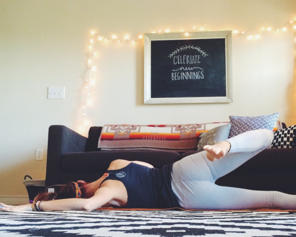 4 lí do tuyệt vời Yoga giúp bạn ngủ ngon hơn