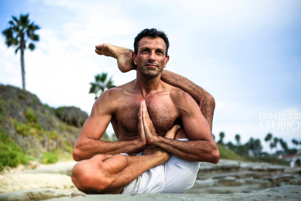 Vinyasa - Hatha Yoga: Lựa chọn hoàn hảo cho người bắt đầu