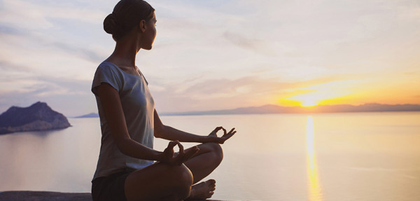 Yoga Thiền định có khiến bạn bình tĩnh khi đang lo lắng?