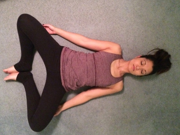 Yoga Plus Master: 6 bài tập Yoga giúp bạn có một giấc ngủ ngon