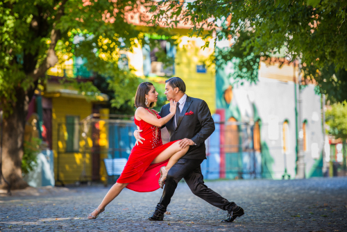 Hướng dẫn nhảy Tango cho người mới bắt đầu?